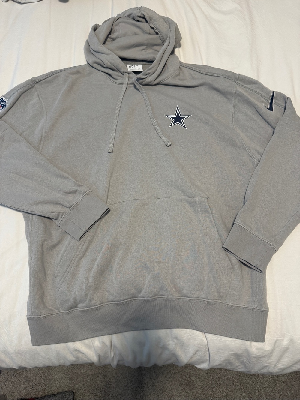 Nike NFL Men's Dallas Cowboys NFL-Issue Gray Pullover Hoodie